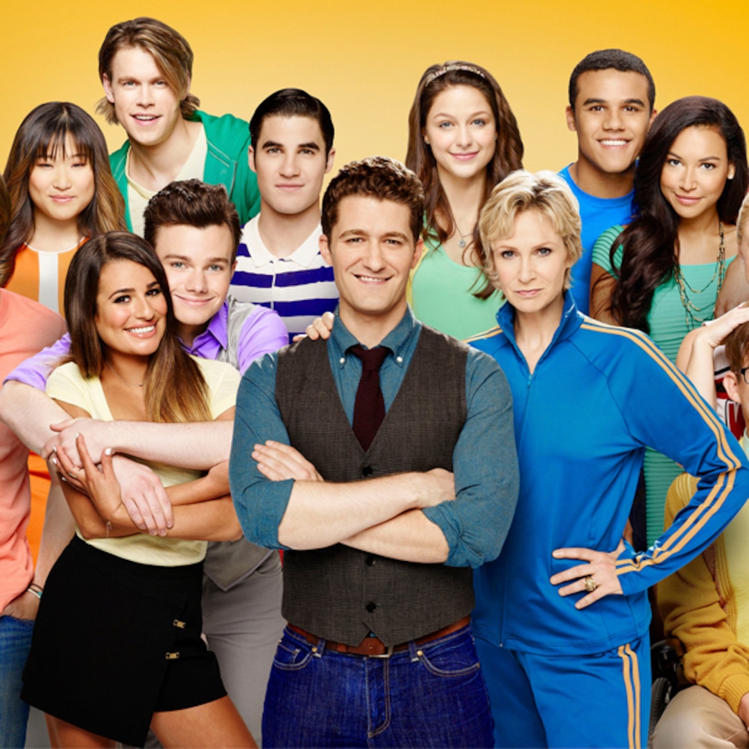 Glee Fans Are Seriously Disturbed By This Scene Filled With Dummies - E! NEWS